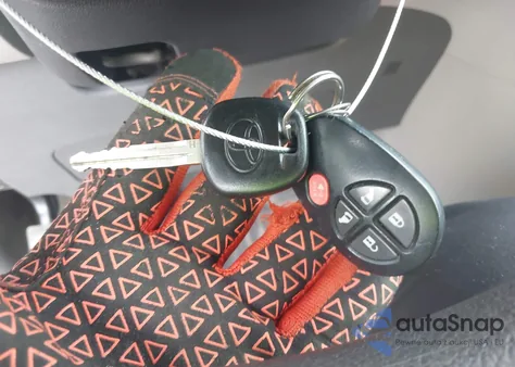 2018 Toyota Sienna Le 8 Passenger из США, поврежденный, VIN 5TDKZ3DCXJS937540